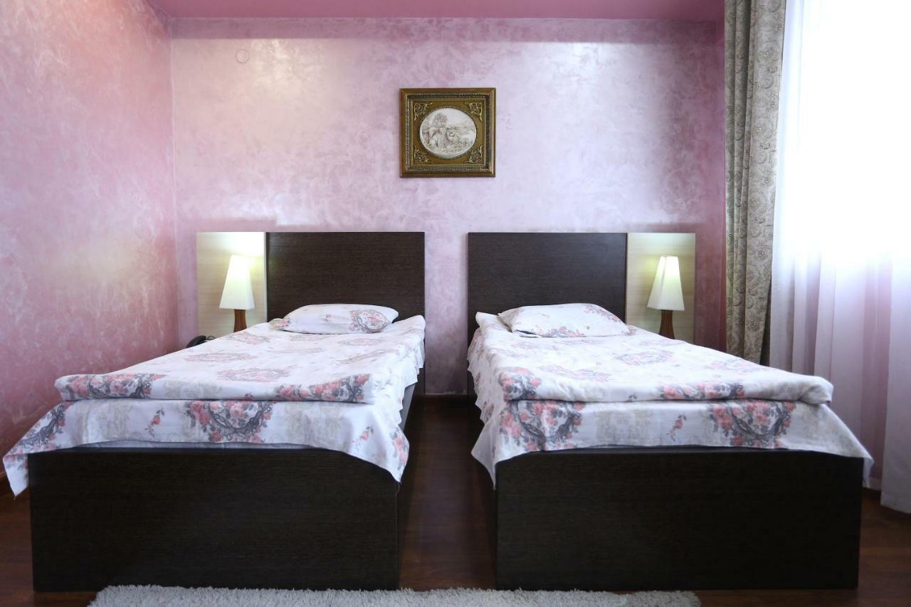 Vanatur Hotel ギュムリ エクステリア 写真