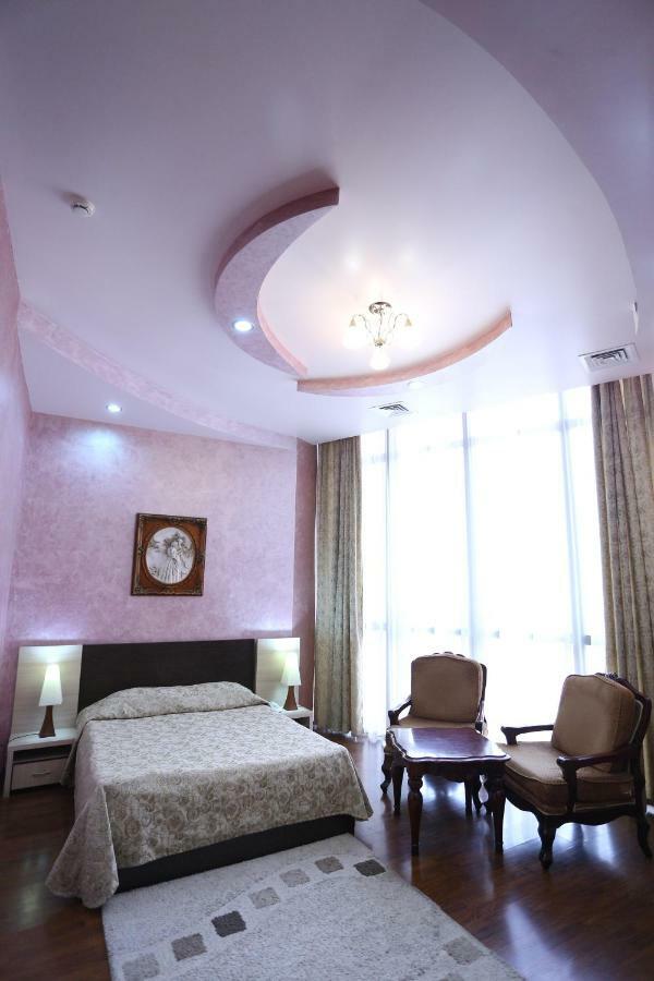 Vanatur Hotel ギュムリ エクステリア 写真