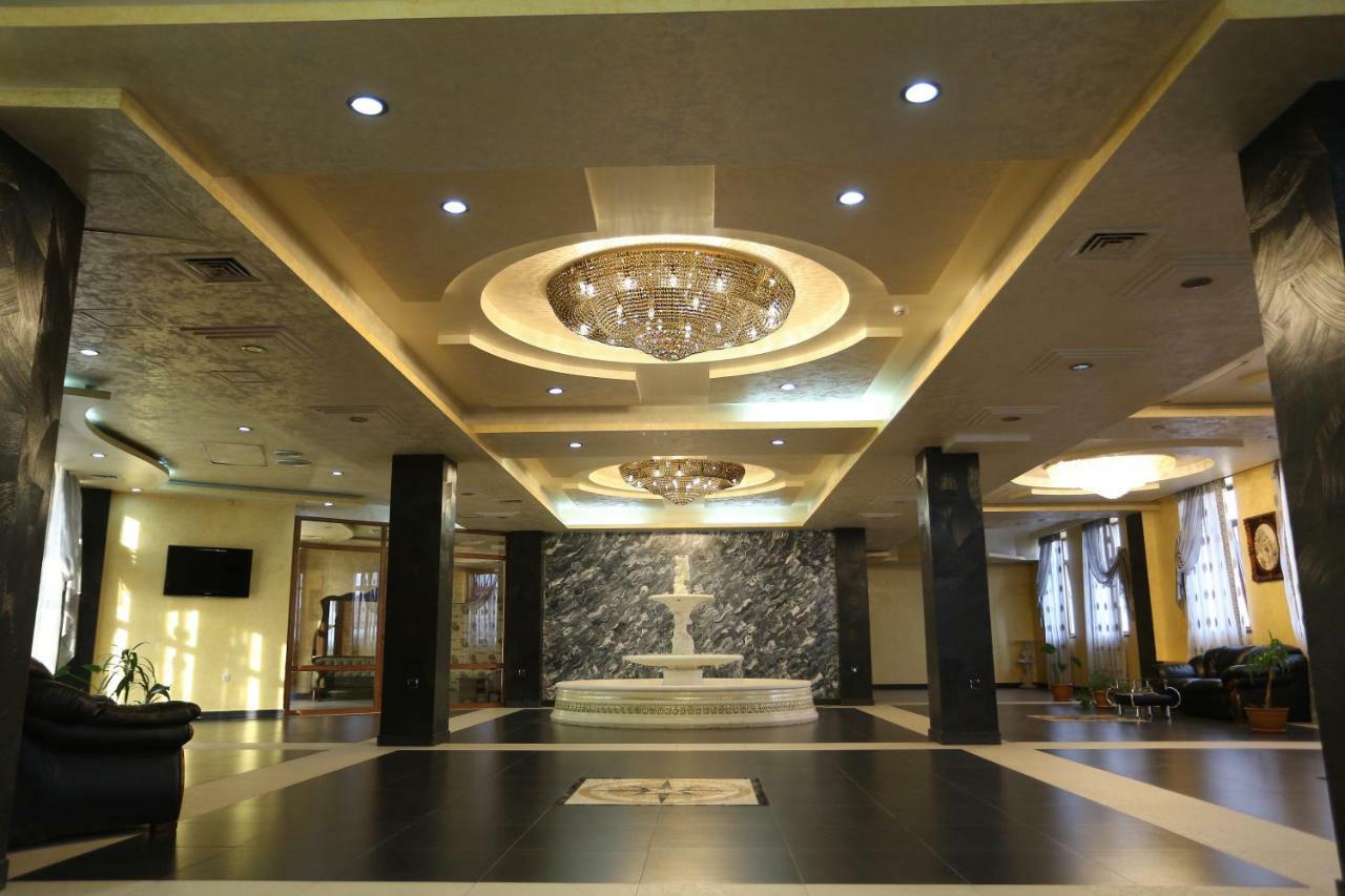 Vanatur Hotel ギュムリ エクステリア 写真